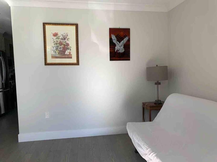 Brand New Constructed 1-Bedroom Townhouse ダンカン エクステリア 写真