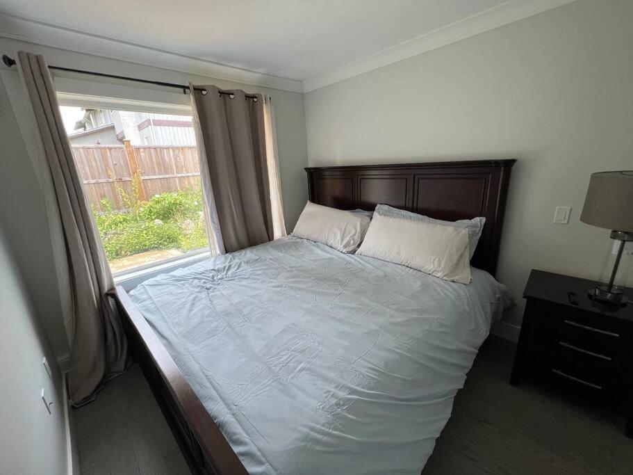 Brand New Constructed 1-Bedroom Townhouse ダンカン エクステリア 写真
